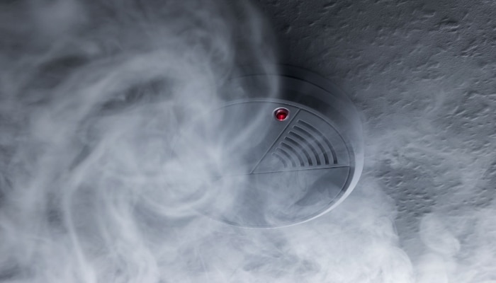 Smoke Dectector With Smoke Smoke Dectector With Smoke